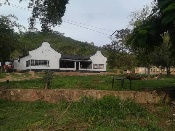 200 Hectare Farm For Sale with Swimming Pool in Mhangura, Mashonaland West