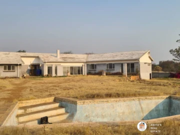 5-Bedroom Family Home with Pool and Borehole in Killarney, Bulawayo East