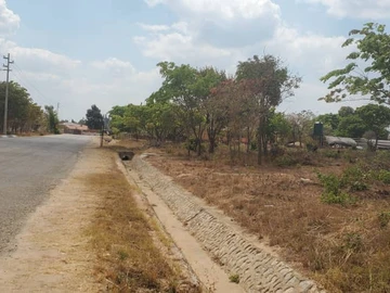 2000 m² Residential Land for Sale in Arlington, Harare with Amenities