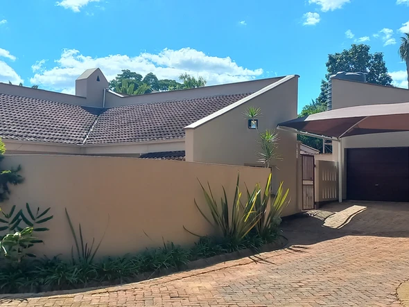 Modern luxurious 3 bedroomed cluster for sale