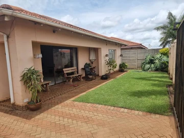 3-Bedroom Delight with Amenities in Bloomingdale, Harare West