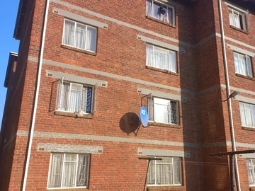 2-Bedroom Flat For Sale in Ardbennie, Harare South