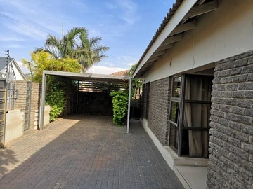 Charming Property in Madokero Estate