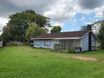 Golden Oldie 3 Bedroomed House For Sale in Mabelreign, Harare West