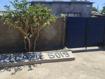 7 Roomed Family Home for Sale in Chitungwiza, Mashonaland East