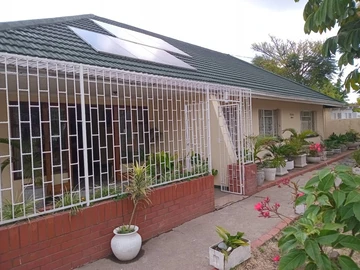 3 Bed,  House for Sale in Hatfield Harare, w/ Large Land & Borehole