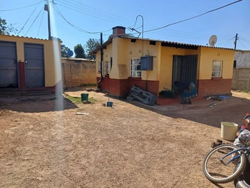 House For Sale in Seke Unit G, Chitungwiza 