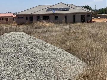 740m² Stand for Sale in Ruzawe Showground Marondera with Water, Tarred Roads & Sewer System