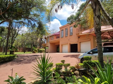 5-Bed Luxury Rental House with Pool in Glen Lorne, Harare North