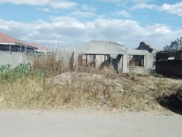 Seize this Opportunity in Damafalls Phase 1, Harare!  Own a 338sqm stand with a solid slab 