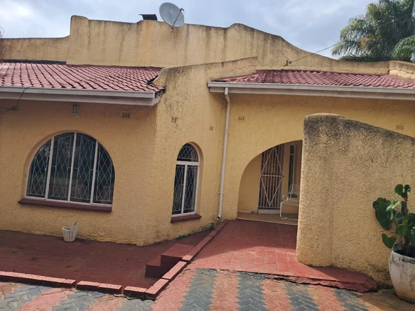 Neat 3bed house to rent in Borrowdale West