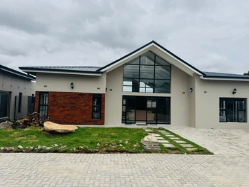 Modern Cluster units for sale in Hatfield 