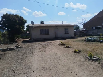 3 bedrooms house for sale in Nashville, Gweru 