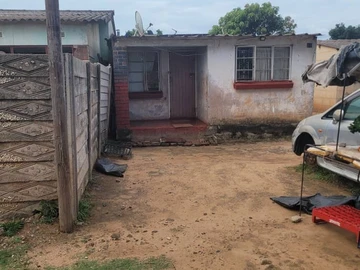 Charming 2-Bedroom Home in Mabvuku with Essential Utilities