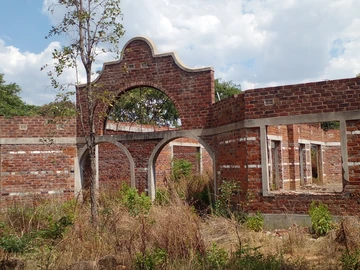 Commercial land with frontage into the Highway