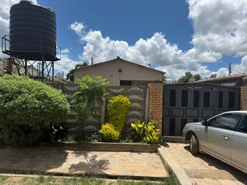 Chitungwiza Unit G house for Sale