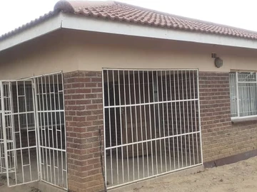 3 beds house for sale in Zimre Park with deeds