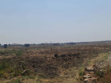 Land for Sale Boardering with Zim Cyber city 