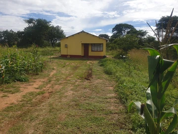 Charming 2-Bed Cottage in Golden Acres, Kwekwe!