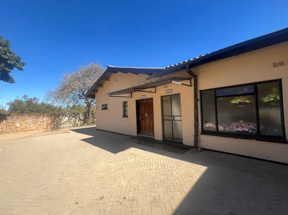 Prime Commercial/Industrial Property Available in Chitungwiza