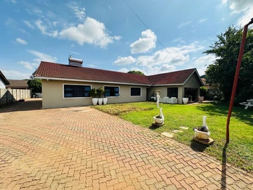 3-Bedroom House in Belvedere, Harare West for Sale