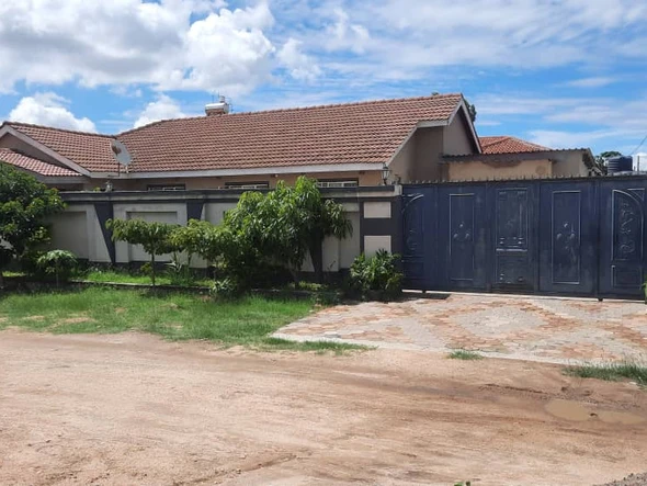 4-Bedroom Family Home with Borehole in Waterfalls, Harare For Sale