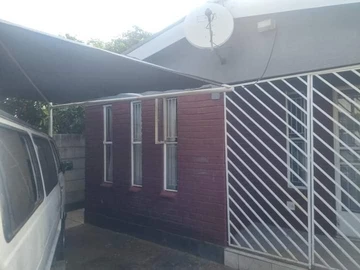 Emakhandeni House for sale