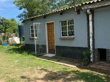  1-Bedroom Rental Cottage in Greencroft, Harare with Borehole