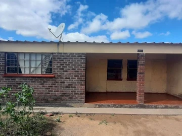 Neat house for sale in CHITUNGWIZA