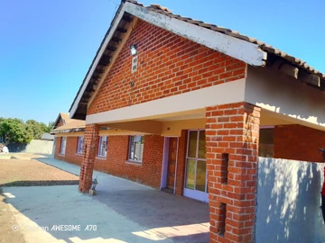 Prime 26- Roomed Commercial Boarding House for Sale in Belvedere- Ridgeview, Harare