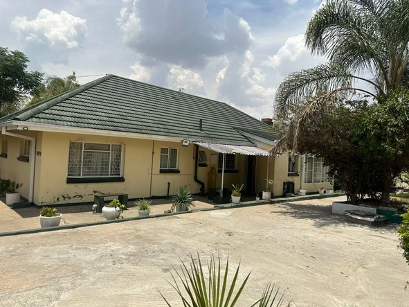 5-Bedroom House with Borehole in Hatfield, Harare South