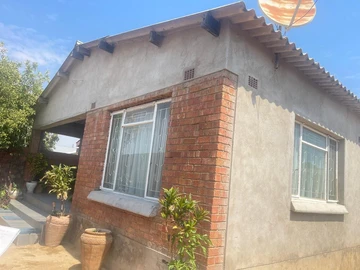 4 Bedroomed Home, Nkulumane 12 For Sale