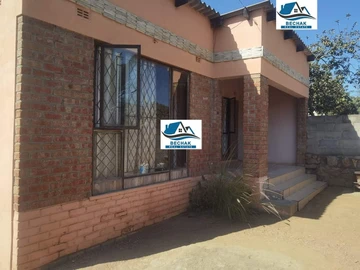 House for sale in Entumbane 