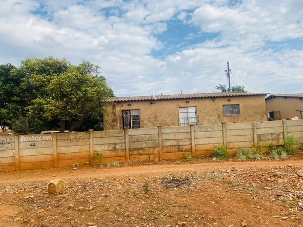 4 Roomed house for sale in Nkulumane, Bulawayo