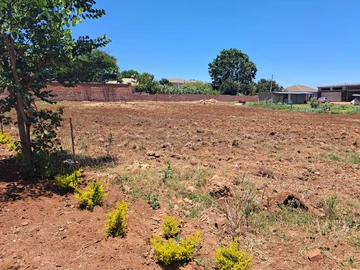 Land for Sale in Harare North: 2203 m² Plot in The Grange, Tarred Roads