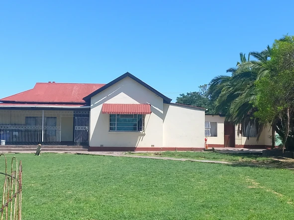 Spacious 3 bedroomed house for Sale in Hatfield