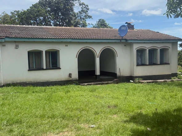 House For Sale-Lendy Park, Marondera