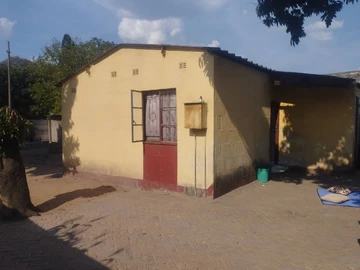 For Sale: 2 Bedroom House in Glen Norah, Harare