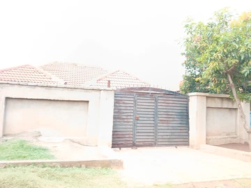 Rydale Ridge Park - 3 Bedroomed House For Sale