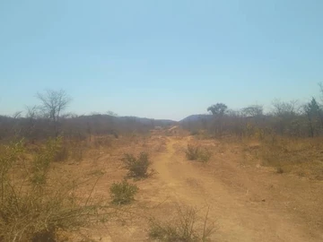 Radcliffe Kwekwe   stunning  community land for sale 