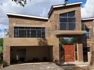 5-Bedroom Luxurious Apartment for Rent in Newlands, Harare with Borehole