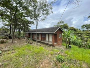 Cozy 2-Bedroom Cottage in Glen Lorne