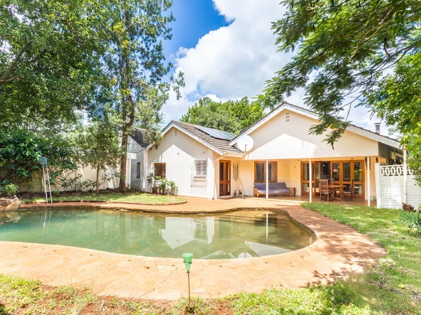 4-Bed Home with Pool in Mount Pleasant