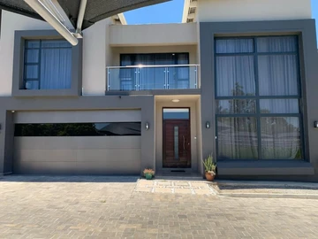 4-Bedroom TownHouse with Borehole For Sale in Highlands, Harare North