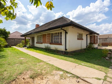   3 Bedroomed House for Sale in Braeside