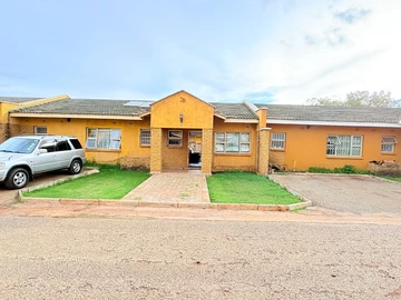 Madokero Garden Apartment for sale!