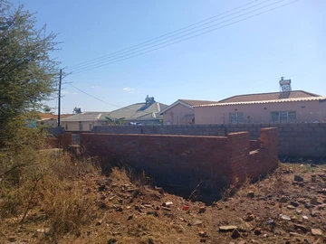 Residential stand with incomplete cottage for sale