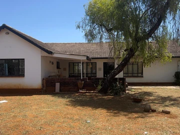 3-Bedroom House in Upscale Borrowdale, Harare North