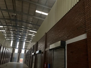 Warehouse To Let In Waterfalls