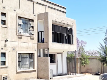 Executive, Neat & modern Townhouse to Let